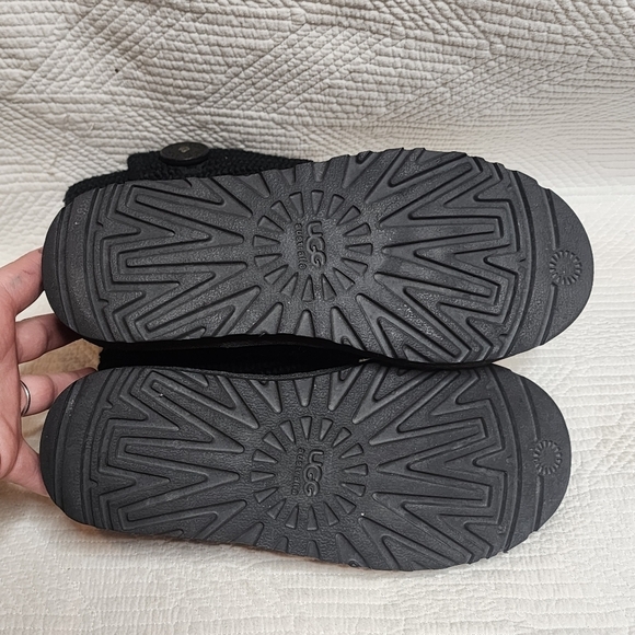 Ugg Black Classic Cardy Knit Boots Women's Size 7 - Picture 12 of 16